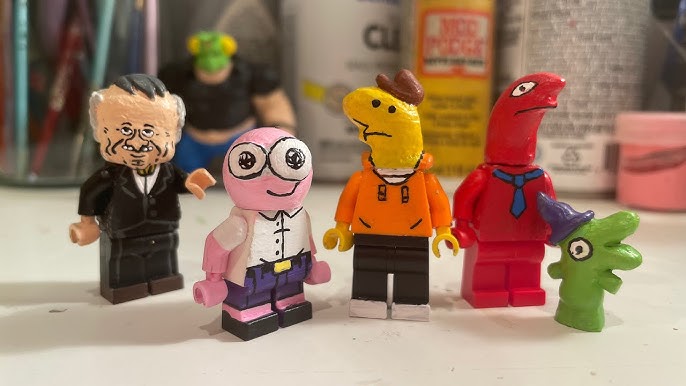Collecting shapes in Mega Minifigure Madness: Series 21 makes people smile
